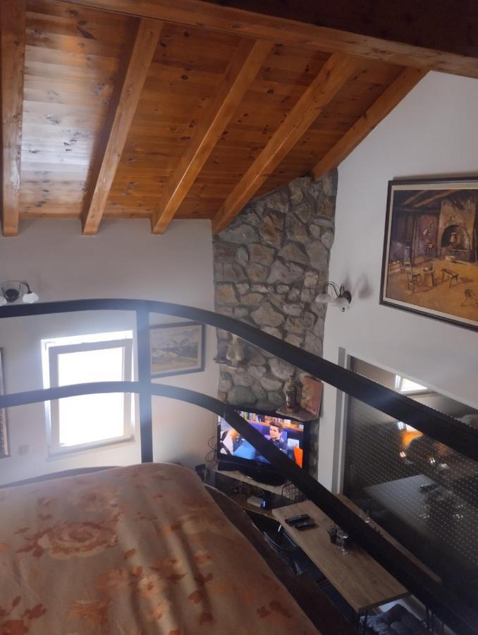 Woodstone Apartman Подгорица Екстериор снимка