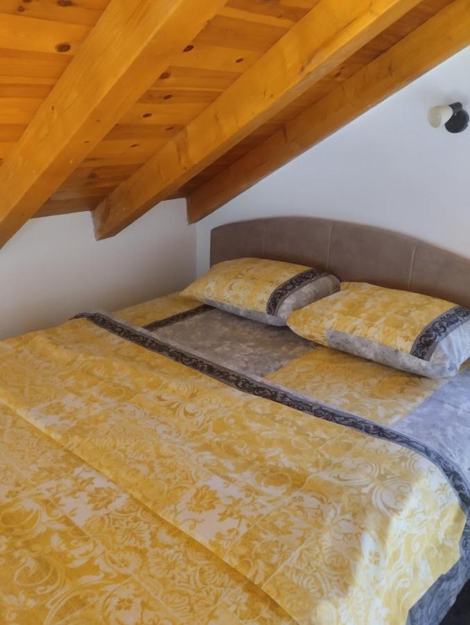 Woodstone Apartman Подгорица Екстериор снимка